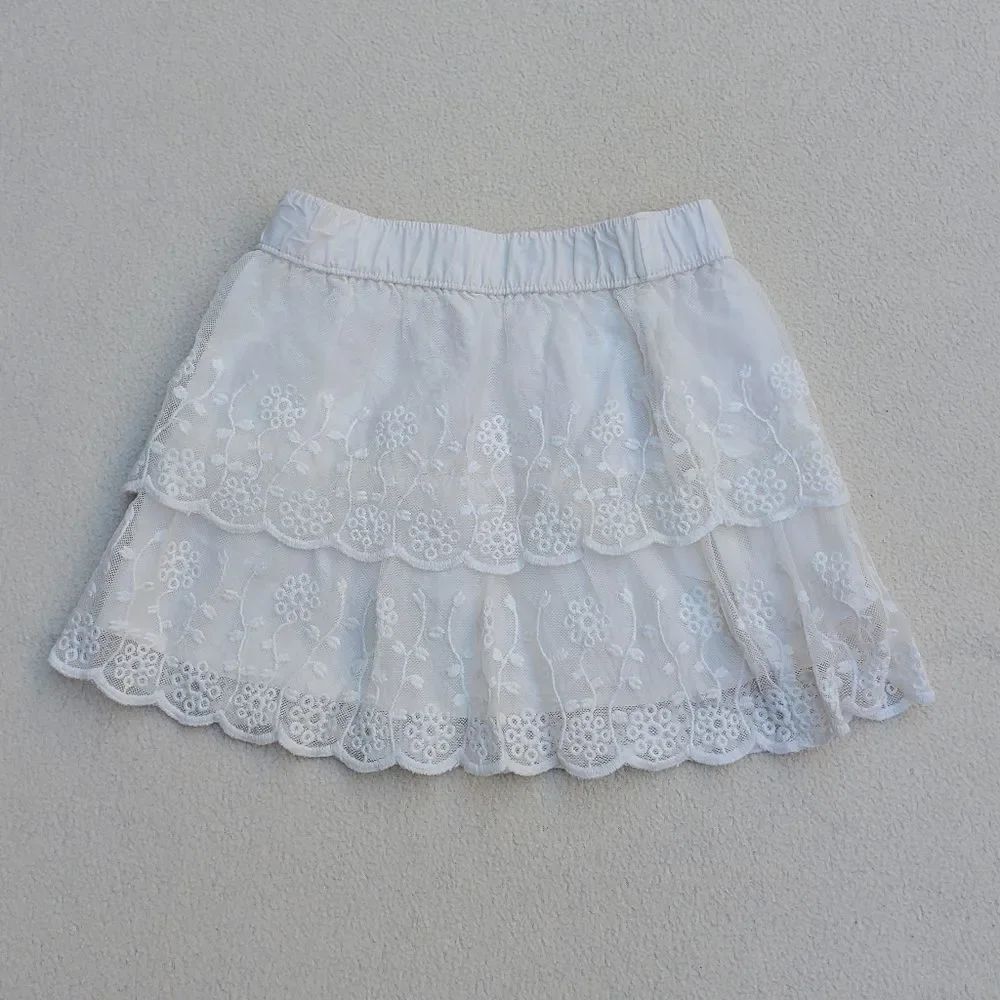Carter's cream tiered lace skirt Size 4T
